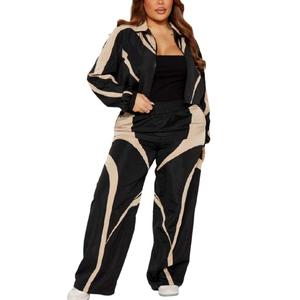 Women's Casual Solid Short Breathable Contrast Color Durable Windbreaker Suit Set - Product Image 2