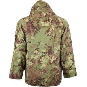 Veste de chasse pour la saison hivernale avec une coupe confortable, des rangements fonctionnels et un style prêt pour l'aventure en plein air - Product Image 3