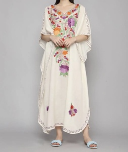 2026 Beautiful Dubai Modest Embroidery Handmade Breathable Anti-Wrinkle Women's Floor Length Polyester Wedding <b>Kaftan</b> - Product Image 4