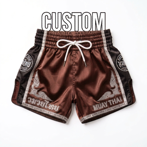 Shorts de Muay Thai personnalisés en satin extensible léger et respirant avec impression par sublimation, logo sur mesure, fabrication OEM pour la boxe thaïlandaise - Product Image 1