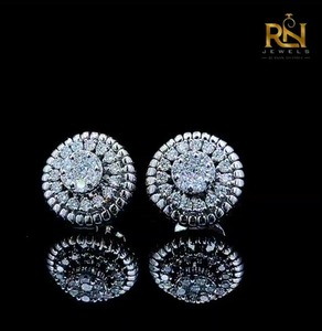 ต่างหูเพชรทรงโดมคู่ ดีไซน์โดดเด่น ทองคำแท้ 9K 14K 18K เครื่องประดับคุณภาพสูง ขายส่งจากโรงงาน รับสั่งทำพิเศษ - Product Image 1