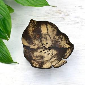 Jabonera de Coco Hecha a Mano en Vietnam, Porta Jabón Rústico Natural para Decoración de Baño Sostenible - Product Image 1