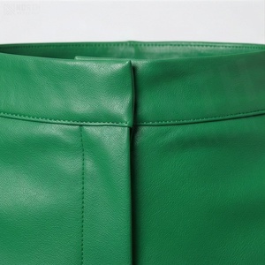 Jupe crayon mini en similicuir taille haute pour femme avec fente latérale, couleur verte unie, style sexy, toutes saisons, tissu tissé - Product Image 4