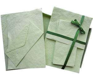 Papiers recyclés en coton, 10 feuilles de papier à lettres A4 + 5 enveloppes, emballées dans une boîte assortie. - Product Image 3