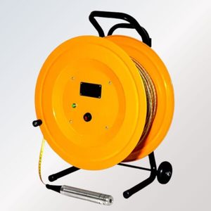 ม้วนสายไฟแบบพกพาสีส้มพร้อมที่จับและล้อสำหรับใช้งานด้านไฟฟ้า - Product Image 1