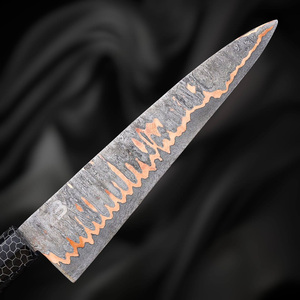 Couteau de camping droit pour découper la viande, en acier Damas cuivré, haute durabilité, manche en résine, lame tranchante, pour l'industrie de la signalétique. - Product Image 2