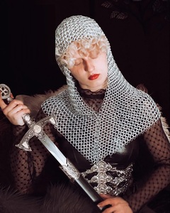 Capucha de Malla de Aluminio, Estilo Moderno y Antiguo, para Cosplay de Caballera, Muskan Malik - Product Image 1