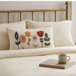 Housse de coussin lombaire en coton brodé floral, style nordique, rectangulaire, décorative, lavable, design fait main – Grande Vente - Product Image 3
