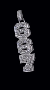Meilleure Vente Pendentif Hip Hop Personnalisé Lettre Verticale Plaqué Or 14k Moissanite 5.50CT Sertie à Griffes en Argent 925 pour Homme - Product Image 5