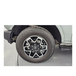 Ford Bronco Outer Banks 2023, 2.7, 32,257 km, Caja de Cambios Automática, Asientos de Cuero, Cámara Trasera, Volante a la Izquierda - Product Image 5