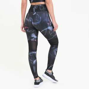 Conjunto de Yoga para Mujer, Top Corto y Leggings de Cintura Alta, 2 Piezas, Estampado, Spandex, Poliéster, Elástico en 4 Direcciones, Ropa Deportiva, Sublimación Personalizada - Product Image 5