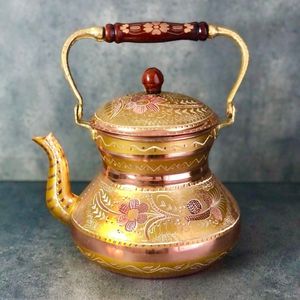 Tetera de Cobre Azul Pintada a Mano con Diseño Floral, Tetera de Estilo Vintage con Patrón Decorativo para Hervir Agua, Té y Café en la Estufa - Product Image 3