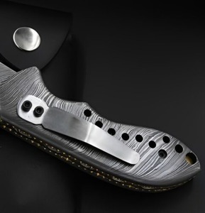 Cuchillo Plegable de Acero de Damasco de Grado Industrial BA Enterprises, Hoja con Punta Caída, Mango de Acero de Damasco, Cuchillo de Bolsillo de Borde Recto - Product Image 3