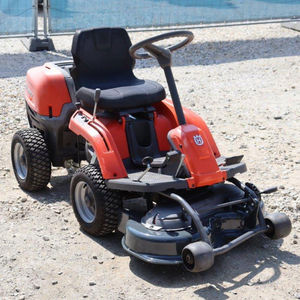 Tondeuse autoportée à essence Husqvarna R112C, largeur de coupe 85 cm, tracteur de jardin, coupe-herbe, machine compacte et puissante - Product Image 1