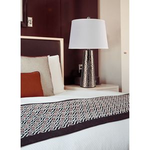 Lampada da Tavolo Martellata con Foglie Argentate 25"H 1PC/CTN 2.15/6.97" - Product Image 1