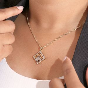 Collier en diamant rond certifié IGI, clarté VVS-VS, pièces de diamant royales, adapté à chaque reine, pour femmes, en provenance d'Inde - Product Image 4
