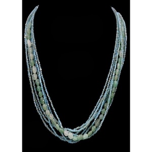 Collier Mala multicouche de qualité supérieure, charmant et tendance, avec perles et breloques, pour femme, idéal pour les mariages. - Product Image 2