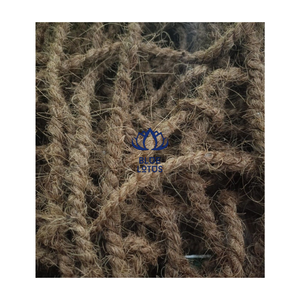 Corde en fibre de coco disponible en provenance d'usine vietnamienne, approvisionnement en vrac pour le soutien des arbres, la fixation des plantes, l'emballage et l'artisanat - Product Image 1