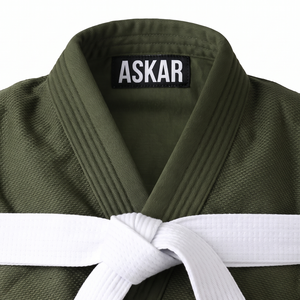 Kimono de judo personnalisé, vert olive, coton durable, vêtements d'arts martiaux, équipement d'entraînement unisexe - Product Image 3