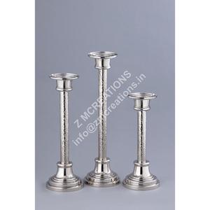 Ensemble de 3 supports à bougies décoratifs en aluminium, design moderne et écologique, faits à la main, pour Noël et Pâques, pour bougies coniques - Product Image 1