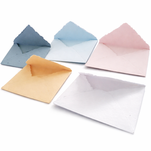 ซองจดหมายเชิญงานแต่งงานแบบหรูหรา ทำมือ ขอบกระดาษดิบ ทำจากกระดาษฝ้าย พร้อมพิมพ์แบบ Letterpress - Product Image 1