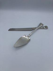 Wedding Style Metal Cake <b>Knife</b> With <b>Sharp</b> Blade And Polished Finish For Formal Cake Cutting Ceremonies - Product Image 4