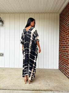 Caftán N 37 Negro Gris Tie Dye para Mujer, Ropa de Playa, Resort, Vacaciones y Descanso - Product Image 2