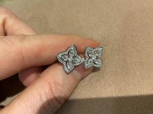 Boucles d'oreilles clous en moissanite de haute qualité, forme poire et diamant rond, motif fleur de lotus, plaqué or avec argent 925, bijoux élégants pour elle - Product Image 3