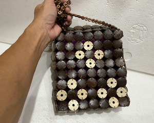 Nuevo Diseño 2026, Bolso Hecho a Mano con Cáscara de Coco de Vietnam con Materiales Naturales Ecológicos por 99 Gold Data - Product Image 6