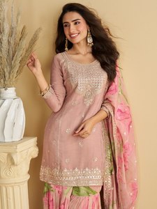 ZAIN EXPORT NOUVELLE COLLECTION : Ensemble Salwar Kameez Moderne avec sous-vêtement intégré, en soie Chinon lourde et crêpe, pantalon Palazzo et Dupatta, pour Mariage/Fête, livraison rapide - Product Image 4