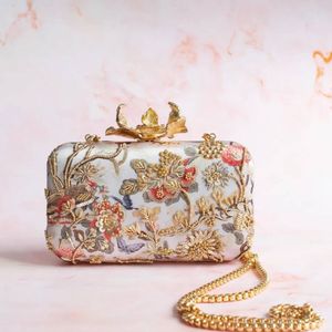 กระเป๋าคลัทช์งานปักคริสตัลเพชรประดับมุกสำหรับงานเลี้ยงงานแต่งงานทำมือสำหรับสุภาพสตรี - Product Image 6