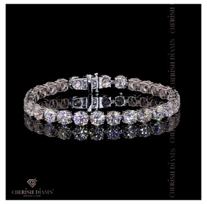 Bracelet tennis de luxe en or 10/14/18 carats avec diamants de laboratoire ronds, jonc fin en diamant, tendance pour femme, en vente - Product Image 1