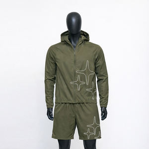 Ensemble coupe-vent deux pièces sur mesure fabriqué en usine 2026 avec veste courte en polyester et coton pour garçon OEM - Product Image 1