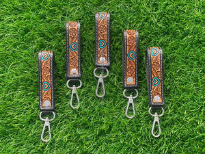 Porte-clés en cuir élégant sculpté à la main Porte-clés en cuir imprimé floral en relief Accessoires en cuir outillé Porte-clés mignons - Product Image 4