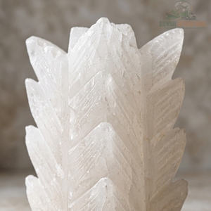 Lampe de table bien-être en sel de cristal de l'Himalaya blanc pur, sculptée en forme de plume, design multicouche en feuille pour la décoration intérieure - Product Image 4