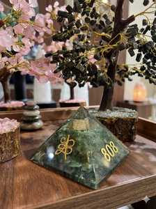Green Crystal Pyramid <b>Ornament</b> Gold Pattern Decorative <b>Stone</b> Craft Desktop Gift - Product Image 6