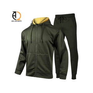 Ensemble de survêtement sportif pour homme imprimé sur mesure, deux pièces, 100% polyester - Product Image 1
