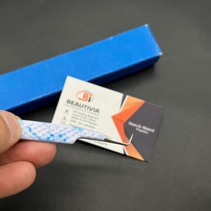 แหนบปลายแหลมและสลักโลโก้แหนบต่อขนตา90องศาพิมพ์ลายหินอ่อนแบบกำหนดเอง - Product Image 4