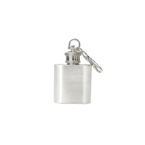 Elegante Embudo de Vino Moderno Producido en Taiwán y Dos Frascos Portátiles de Acero Inoxidable con Acabado Espejo para una Recepción con Estilo - Product Image 2