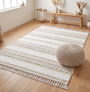 Tapis décoratif en coton tissé à la main avec des rayures texturées subtilles pour salon, chambre et collections d'intérieur de boutique - Product Image 1