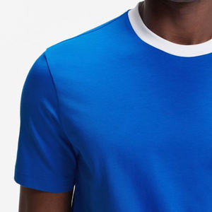 T-shirt pour homme en tissu léger et doux, tenue décontractée pour l'extérieur, col rond, avec possibilité de personnalisation du logo. - Product Image 3