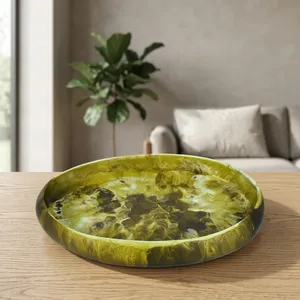 Plateau en résine écologique fait main avec effet marbre et motif tourbillon aquatique pour la maison et l'hôtellerie – Articles d'ameublement et d'art en résine - Product Image 4