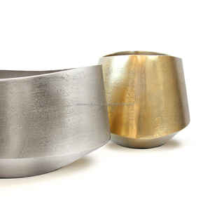 Vases en métal en forme de petit et de bateau Vases de table décoratifs vase à fleurs par WONDER OVERSEAS - Product Image 3