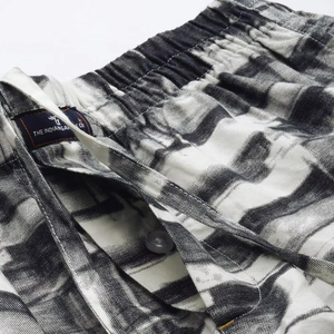 กางเกงขาสั้นผู้ชายผ้าโพลีเอสเตอร์เนื้อนุ่ม ระบายอากาศได้ดี น้ำหนักเบา สไตล์ลำลอง คุณภาพดี ผลิตในปากีสถาน ดีไซน์โดดเด่น ล้างสีแบบแอซิดวอช เหมาะสำหรับฤดูร้อน - Product Image 6