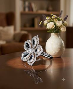 Bague de luxe pour femme en or massif 10K plaqué rhodium avec diamant de laboratoire, taille poire rose, pierre centrale et pierres latérales, idéale pour un anniversaire - Product Image 3