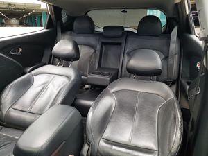 รถฮุนได ทูซอน ปี 2011 เครื่องยนต์ดีเซล เกียร์ออโต้ เบาะหนัง หลังคาซันรูฟ สภาพดีเยี่ยม รถมือสอง - Product Image 5