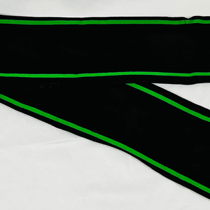 Ensemble bonnet et écharpe longue noirs Alpha Kapa Alpha AKA |   Lettres grecques roses et vertes |   Vêtements d'hiver tricotés 100% acrylique pour les universités - Product Image 3