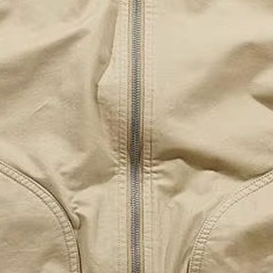 Chaqueta Bomber Estilo Táctico Verde Oliva para Hombre, de Calidad Profesional y Alta Gama, Impermeable, de Nailon, Hecha en Pakistán - Product Image 3