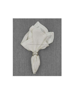 Rond de serviette en métal décoratif d'inspiration vintage, parfait pour les rassemblements de vacances ou les célébrations d'anniversaire. - Product Image 5