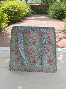 Sac fourre-tout en coton matelassé vert menthe fait main, imprimé floral, sac de shopping bohème - Product Image 2
